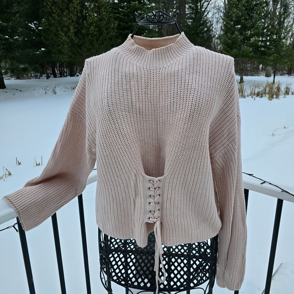 Hippie Laundry blush pink sweater size large, VGUC